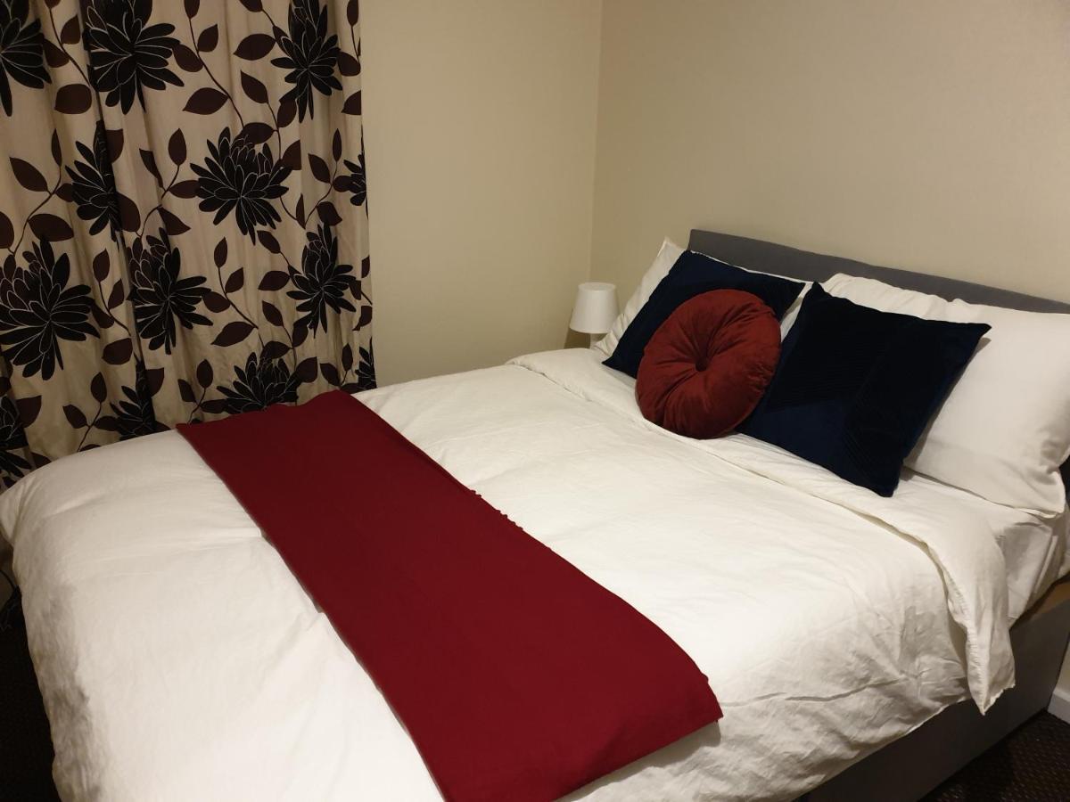 2 Bedroom Lovely Apartment In Woolwich London Eksteriør bilde
