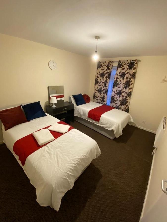 2 Bedroom Lovely Apartment In Woolwich London Eksteriør bilde
